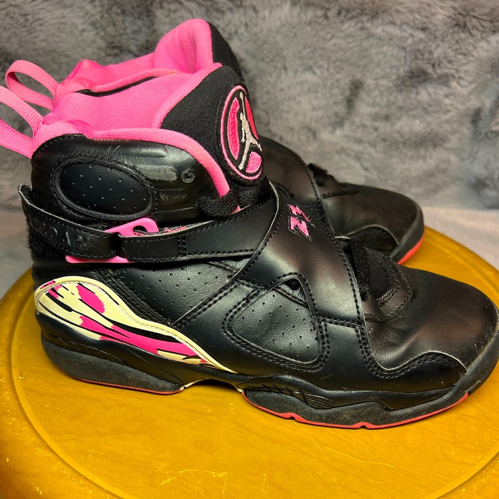 Size 4Y Jordan 8 Pinksicle shoes